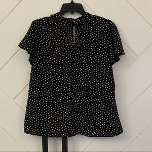 Black short sleeve top